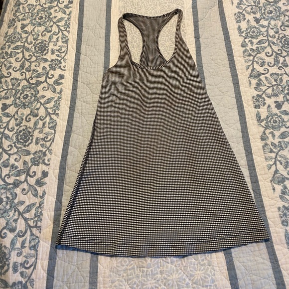 Lululemon Tank Top - Picture 1 of 3